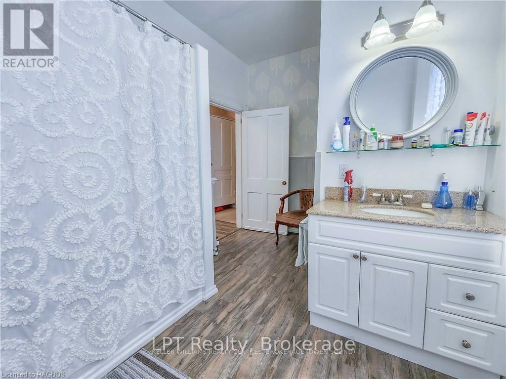 900 2nd Avenue W Property Photo 16
