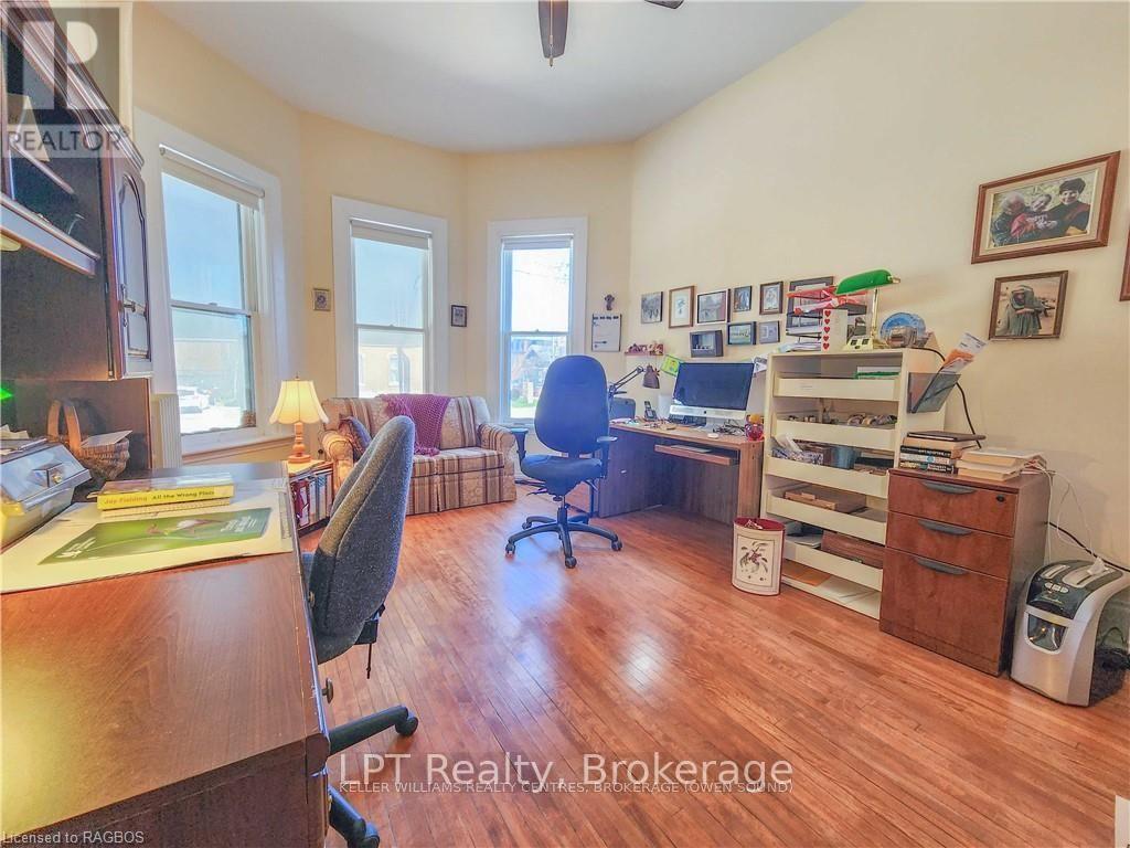 900 2nd Avenue W Property Photo 31