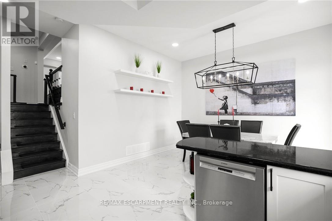 16 - 876 Golf Links Road Property Photo 12