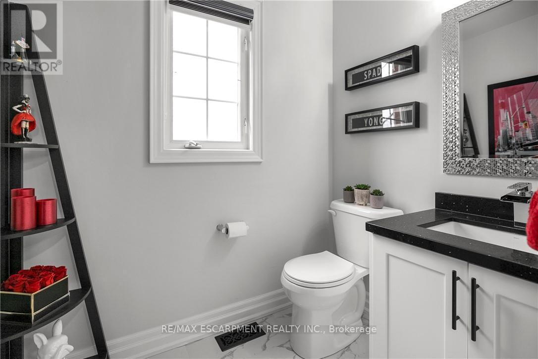 16 - 876 Golf Links Road Property Photo 18