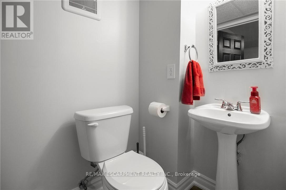 16 - 876 Golf Links Road Property Photo 32