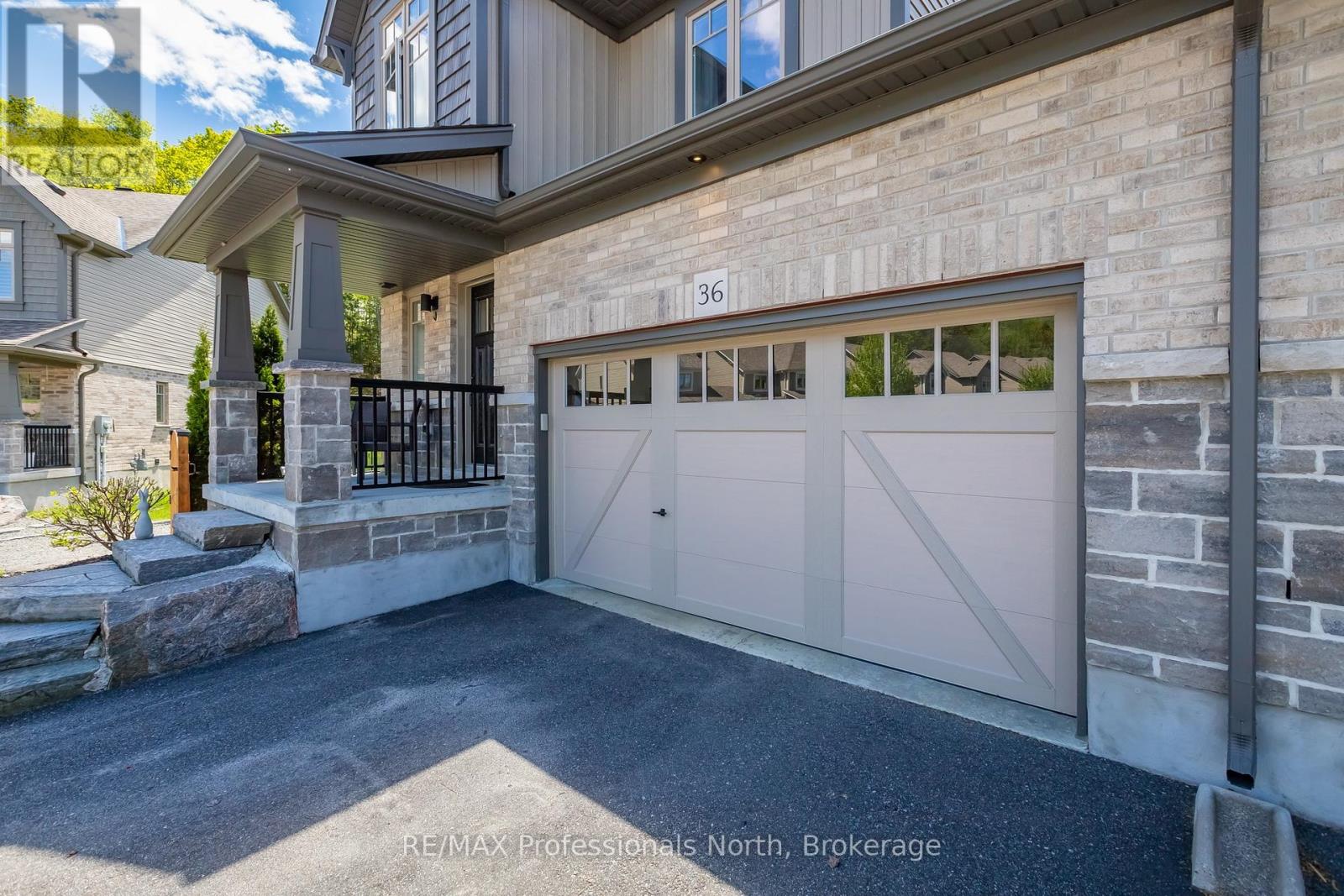 36 Spalding Crescent Property Photo 11