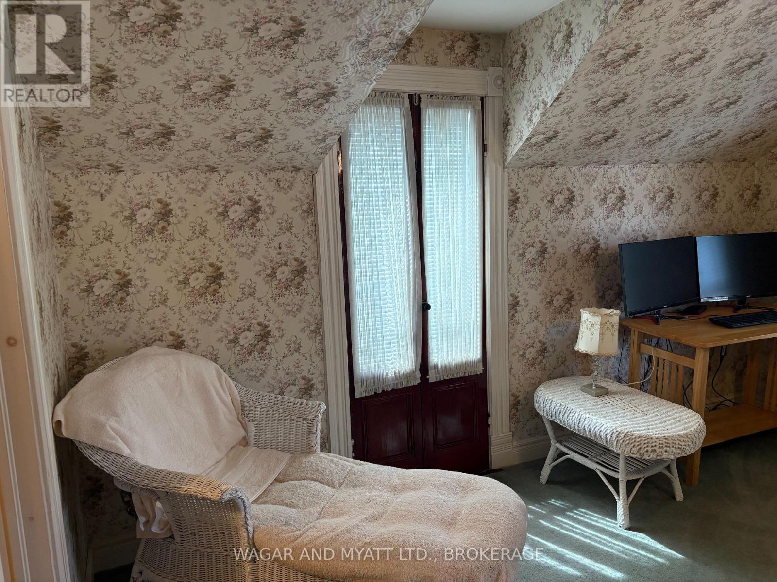 163 Adelphi Street Property Photo 12