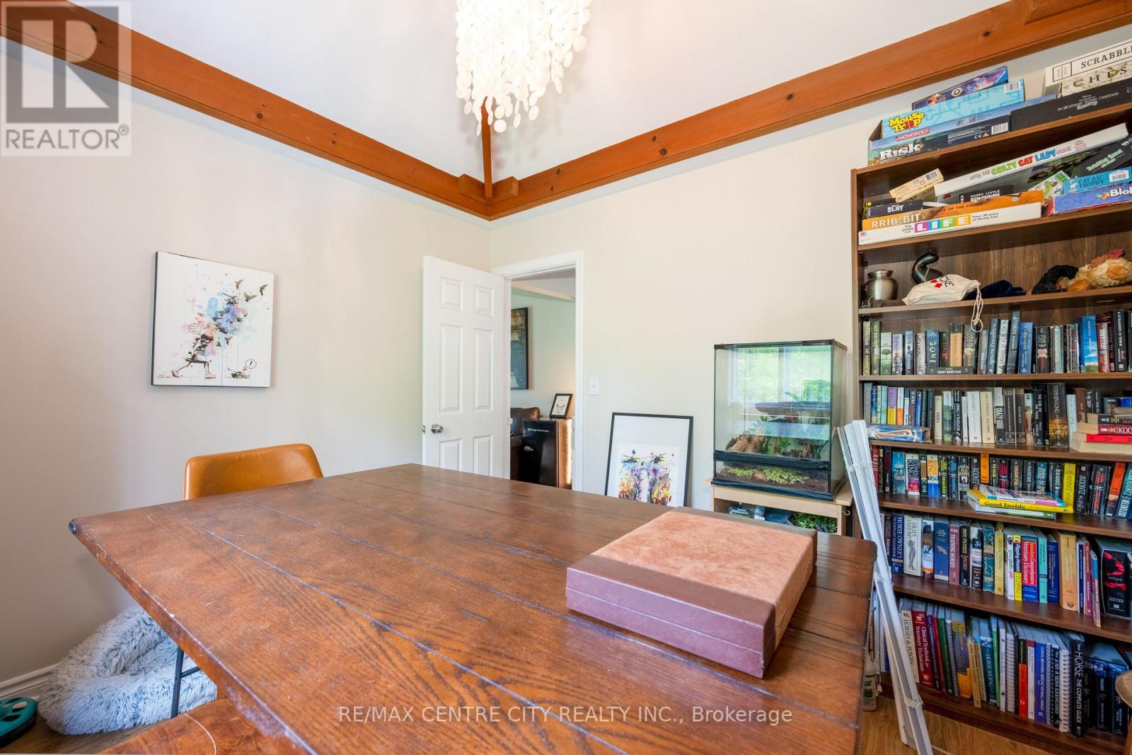 26046 Kerwood Road Property Photo 8