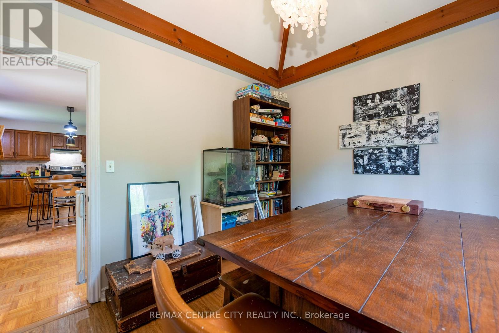 26046 Kerwood Road Property Photo 9