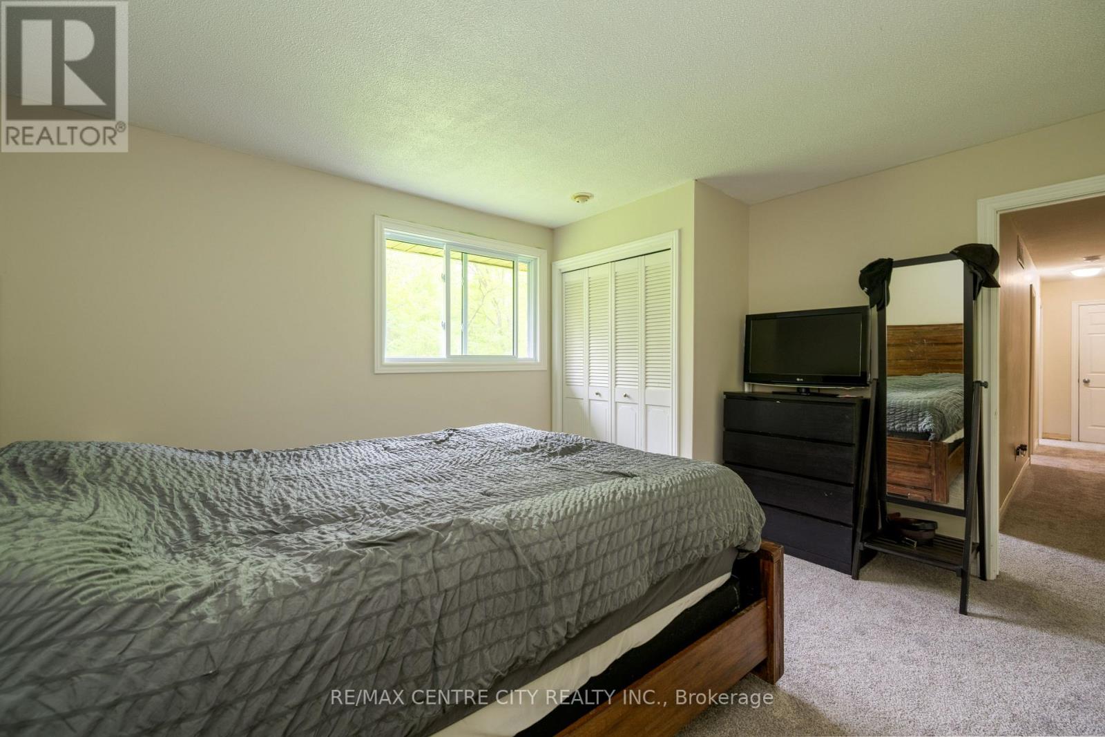 26046 Kerwood Road Property Photo 16