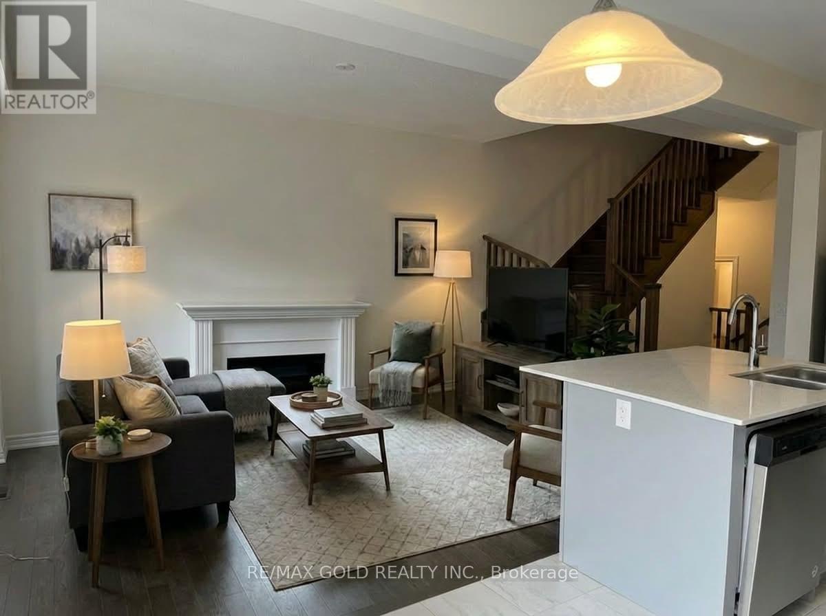 90 Grassbourne Avenue Property Photo 6