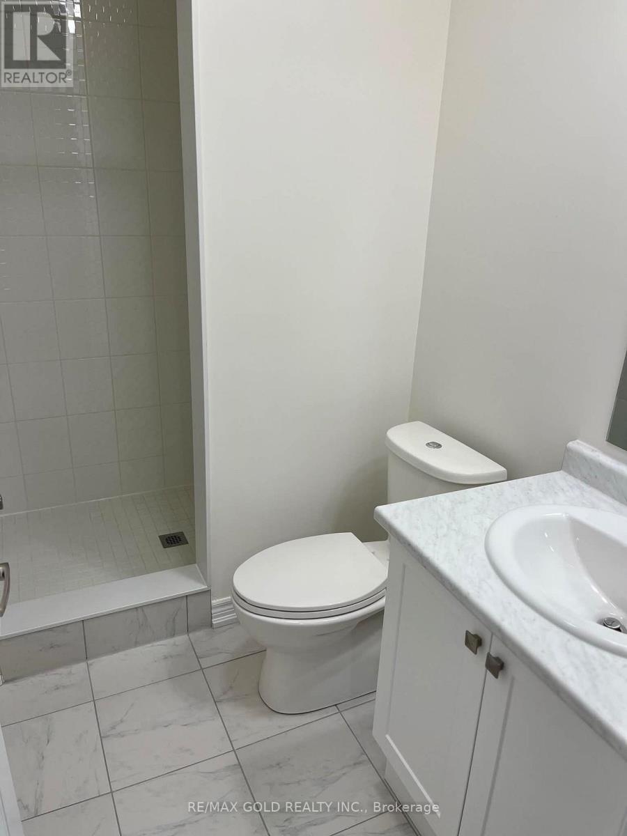 90 Grassbourne Avenue Property Photo 13