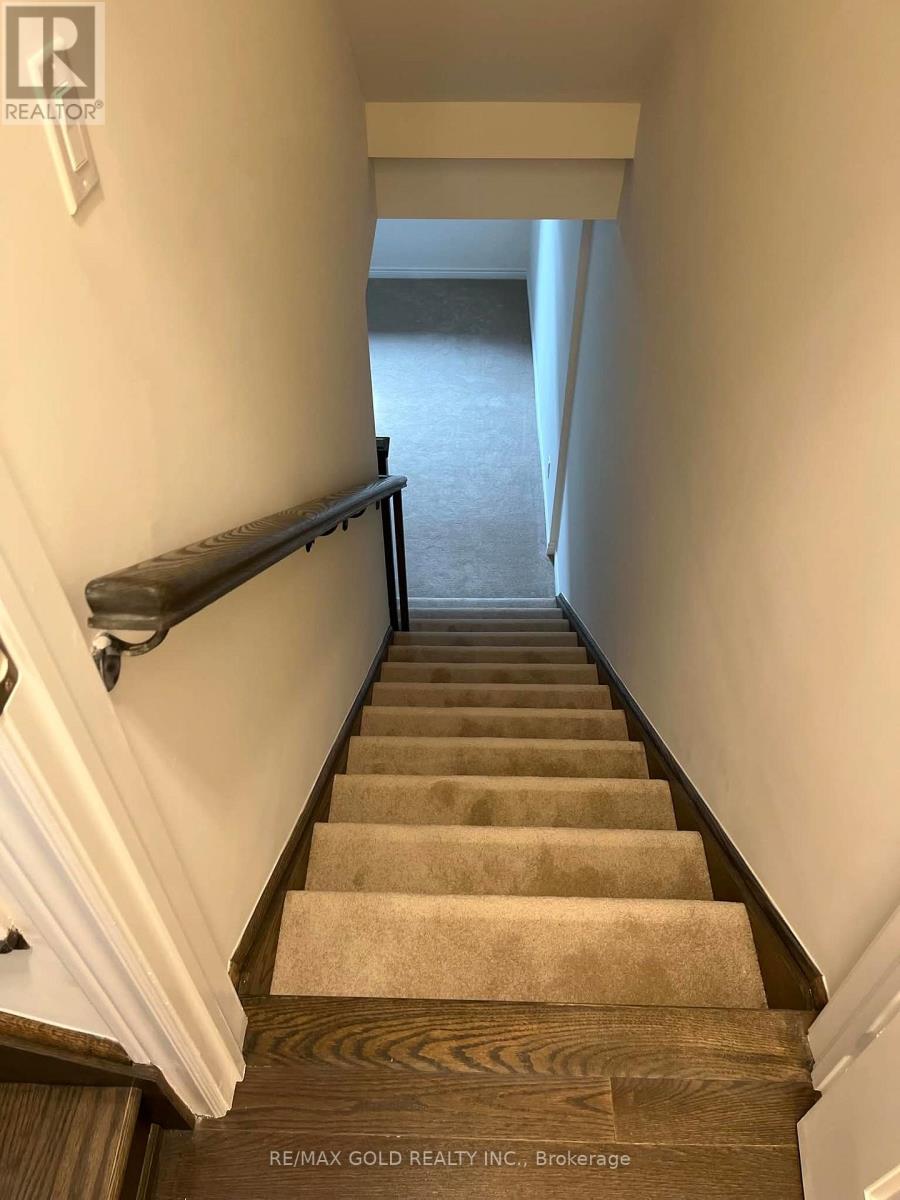 90 Grassbourne Avenue Property Photo 21