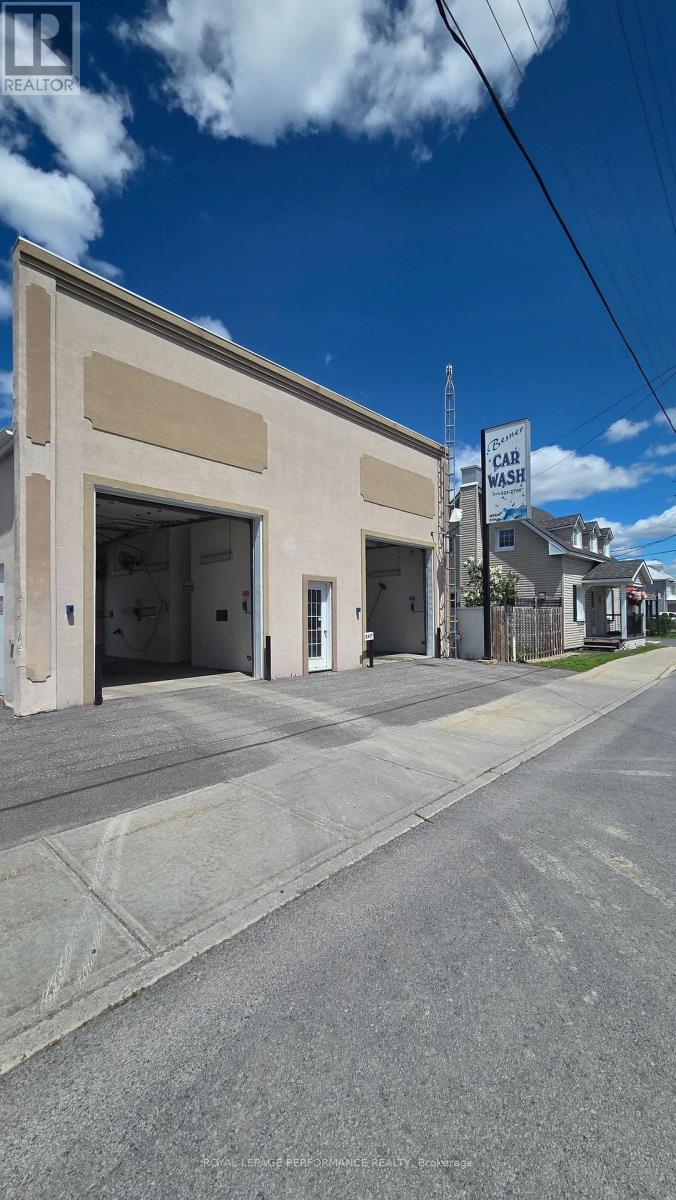 206 St Philippe Street Property Photo 2