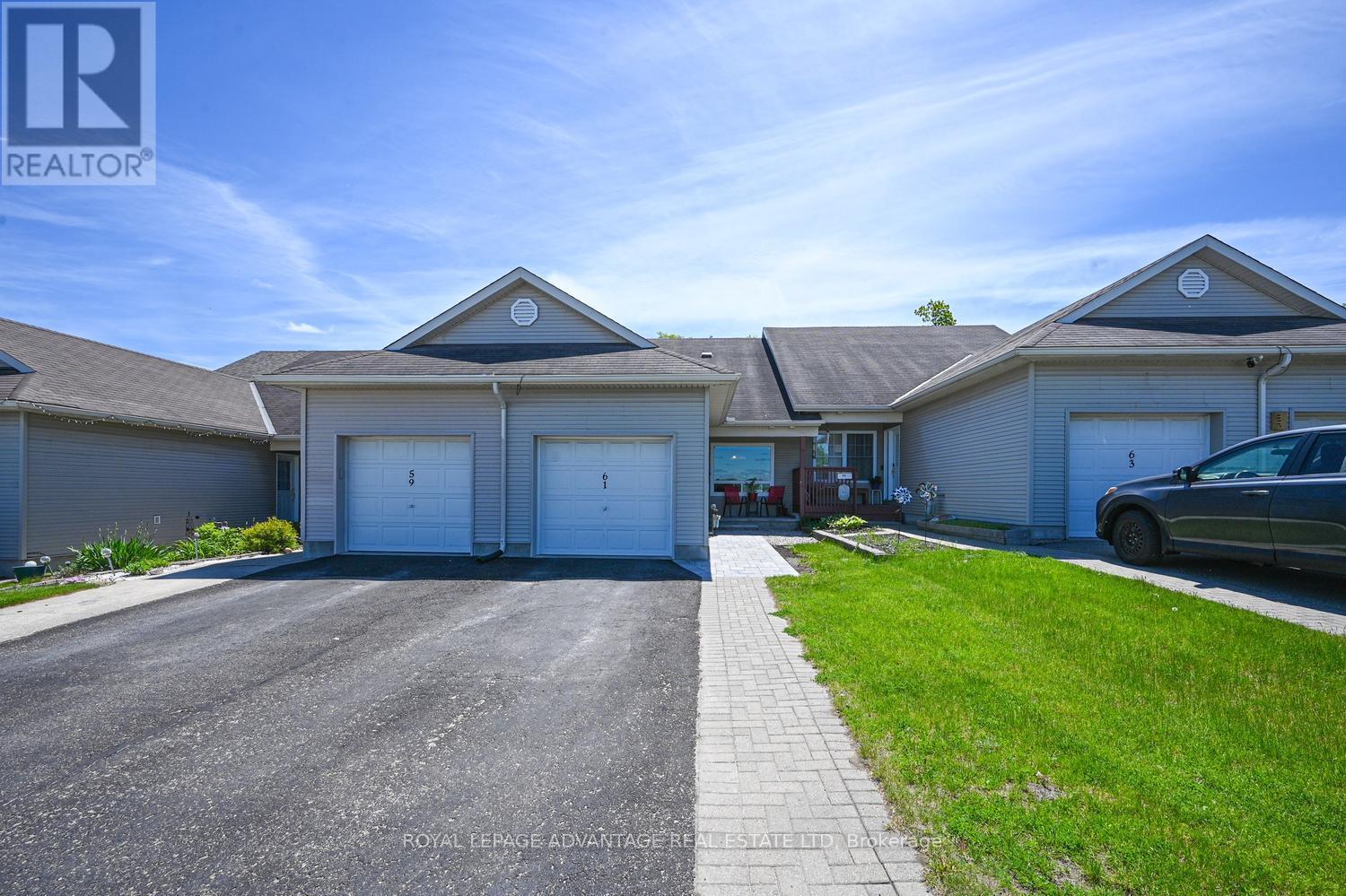 61 Van Horne Avenue Property Photo 2