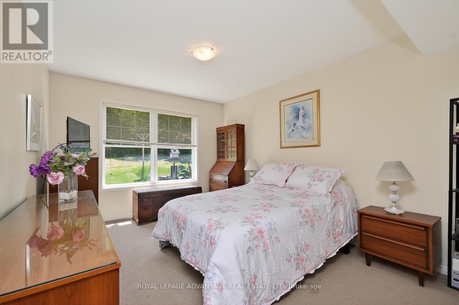 61 Van Horne Avenue Property Photo 21
