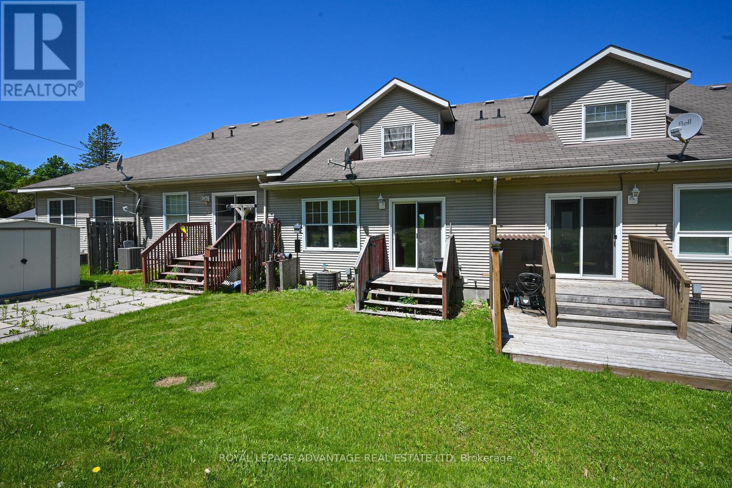 61 Van Horne Avenue Property Photo 30