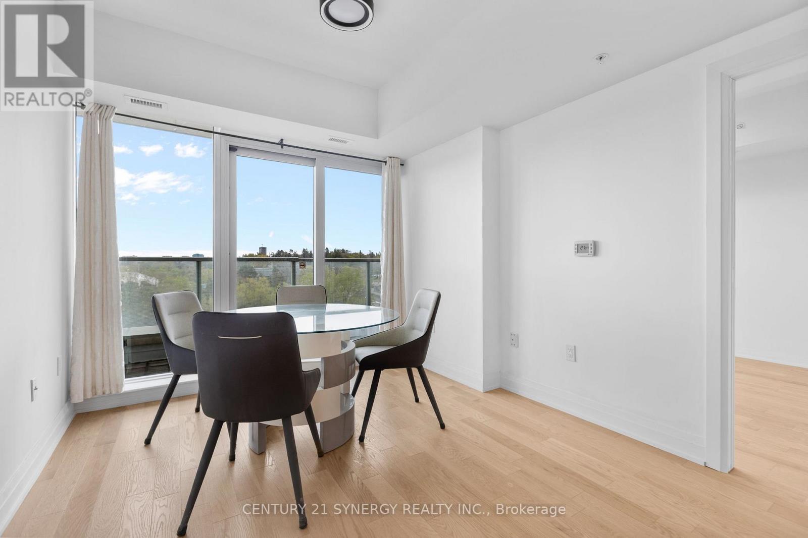506 - 805 Carling Avenue Property Photo 9