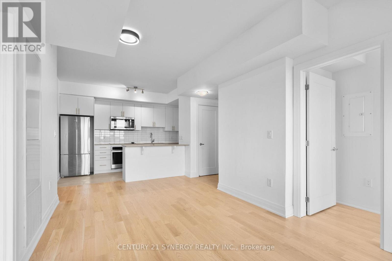 506 - 805 Carling Avenue Property Photo 10