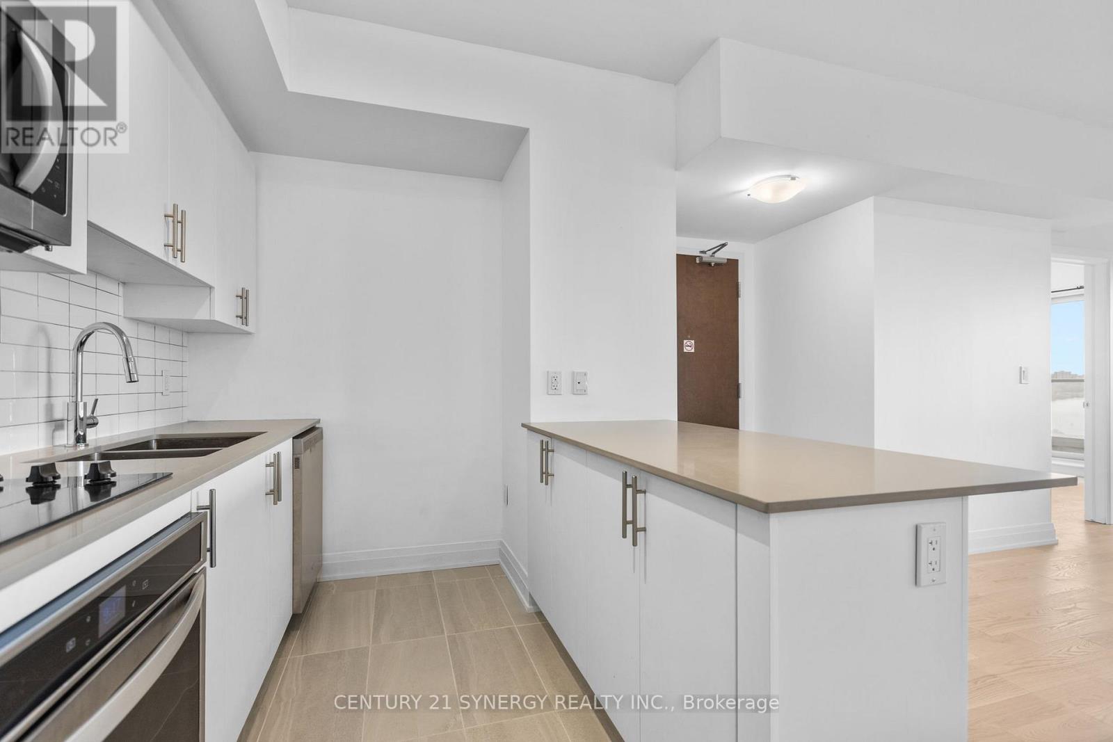 506 - 805 Carling Avenue Property Photo 12