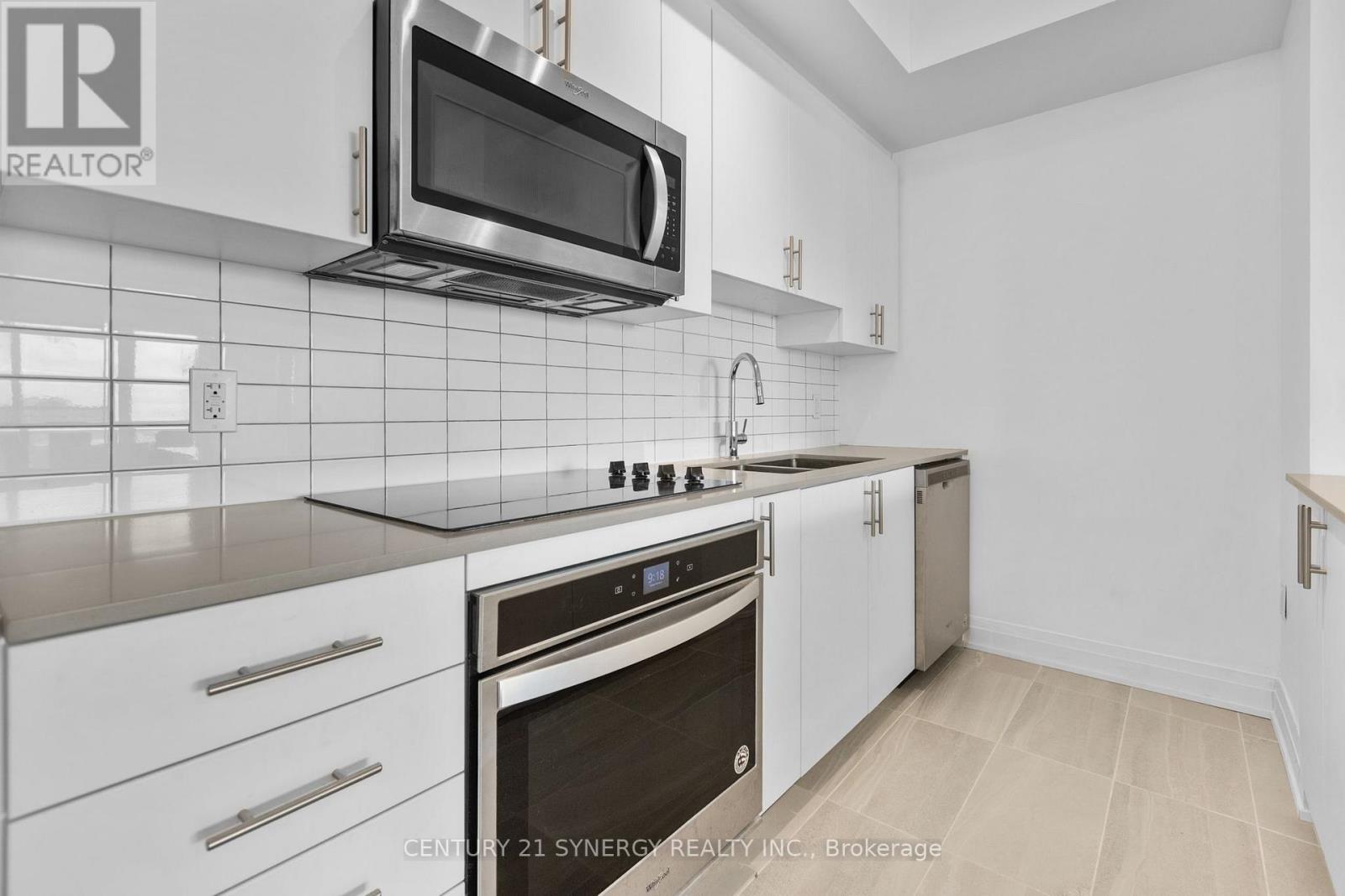 506 - 805 Carling Avenue Property Photo 13