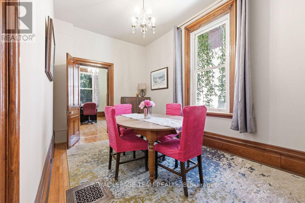241 John Street N Property Photo 13