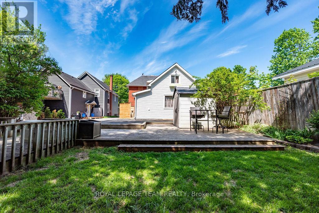 241 John Street N Property Photo 45