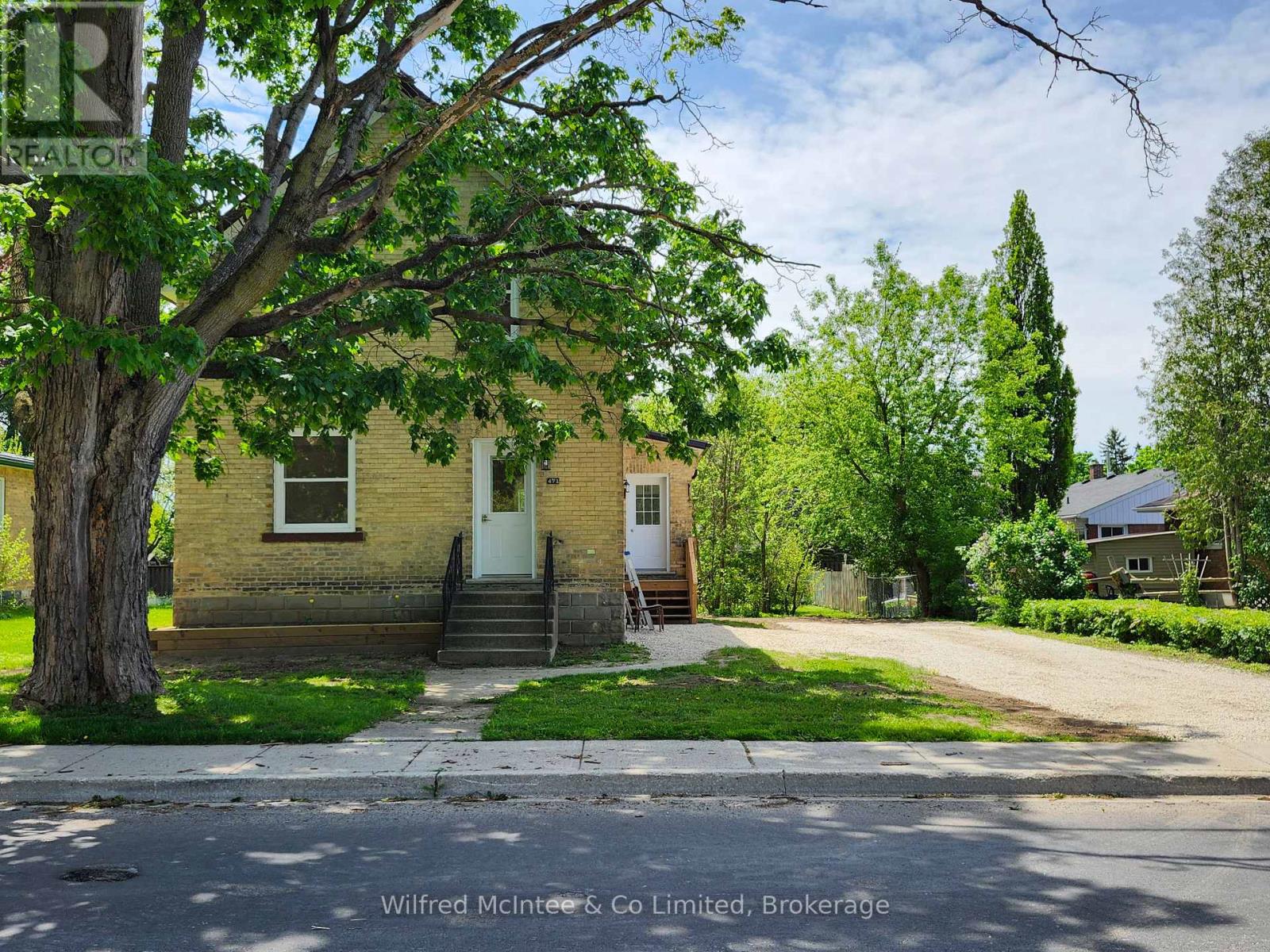 471 9TH STREET