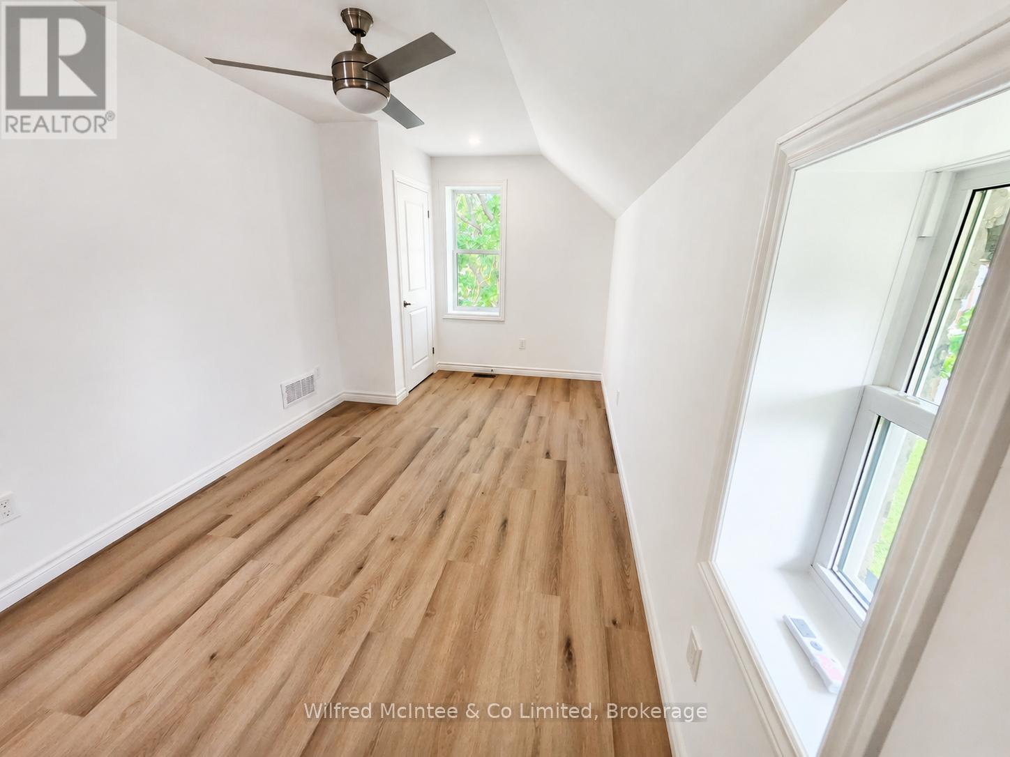 471 9th Street Property Photo 28