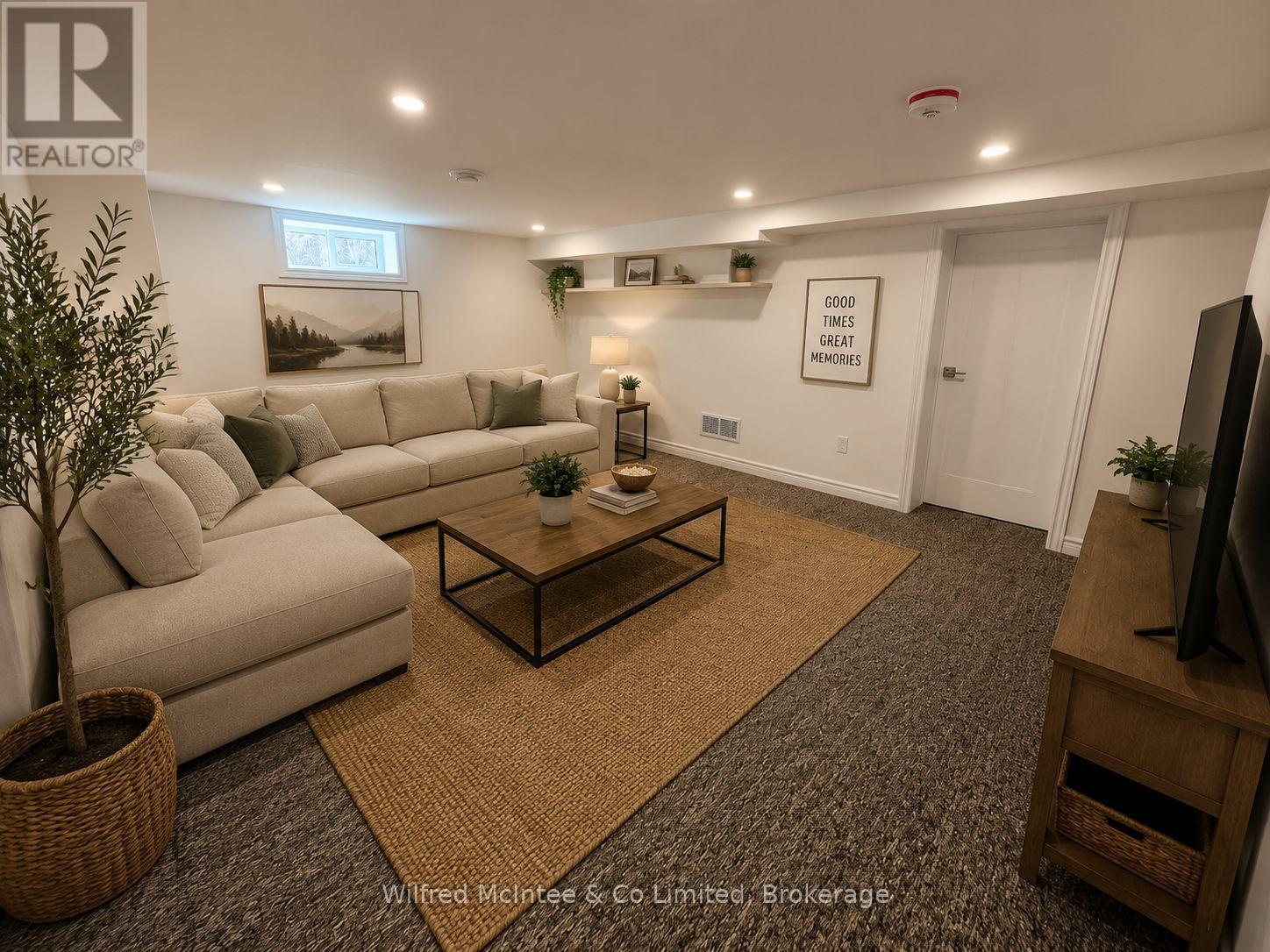 471 9th Street Property Photo 46