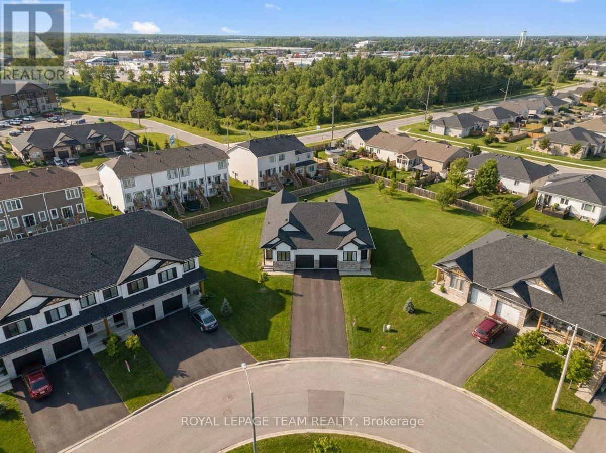 52 WHITCOMB CRESCENT
