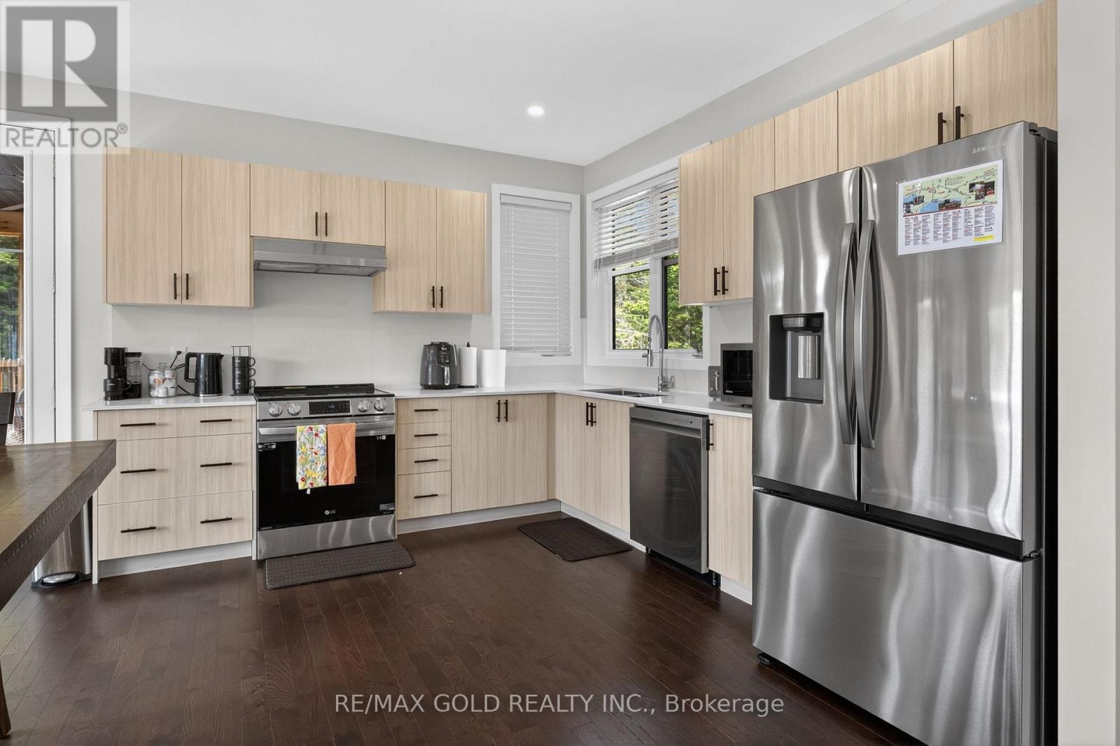 1011 Ridgeline Drive Property Photo 16
