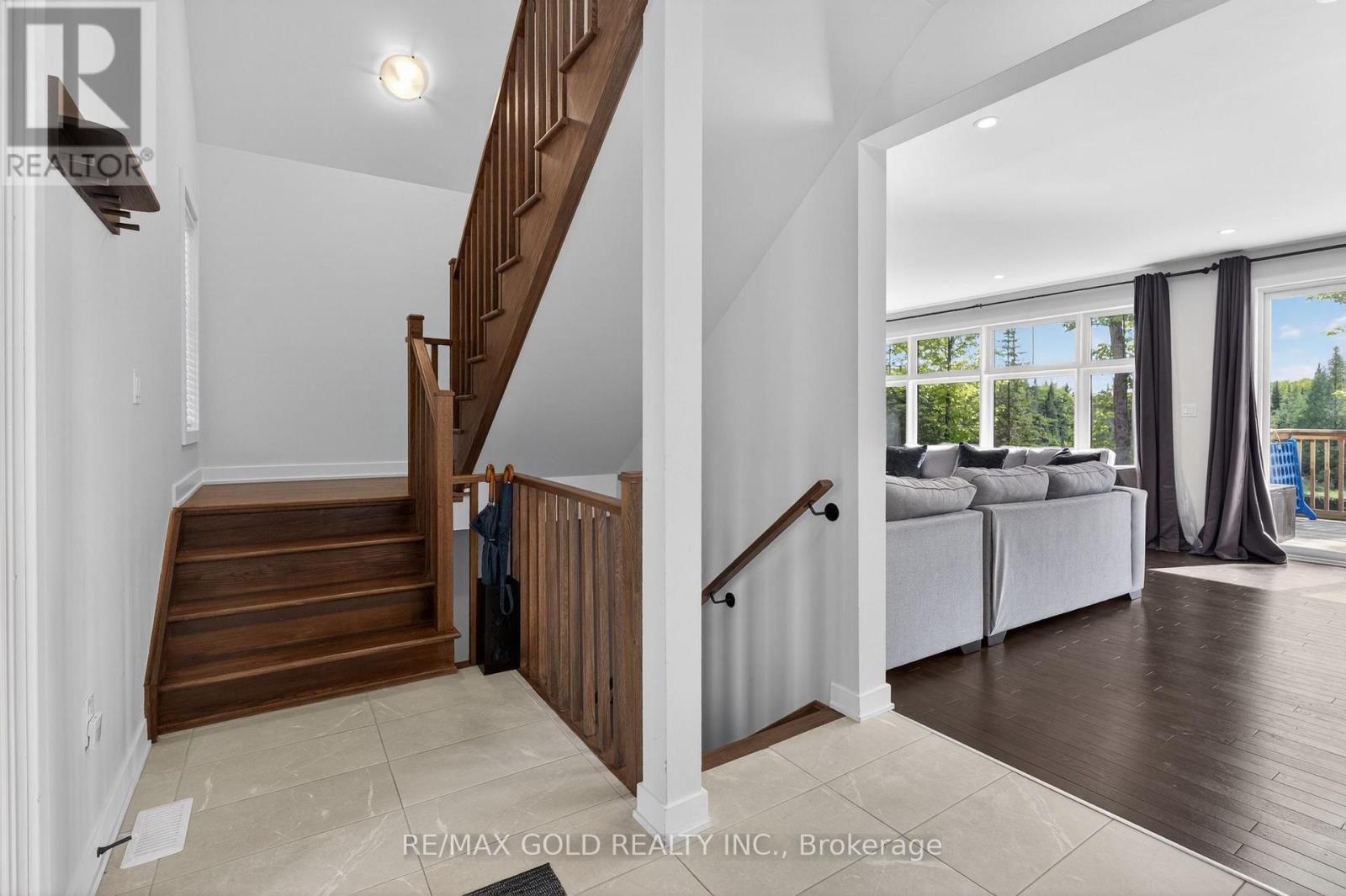 1011 Ridgeline Drive Property Photo 26