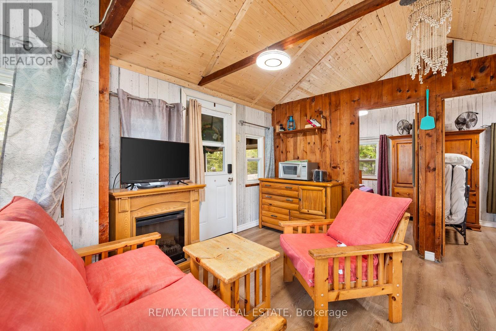10 Alexander Avenue Property Photo 38