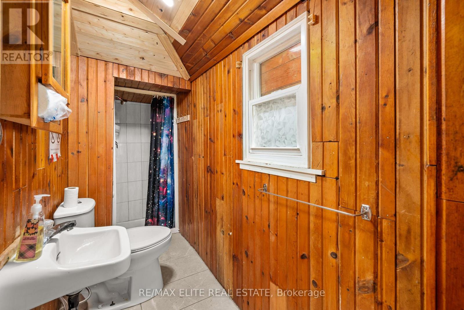 10 Alexander Avenue Property Photo 40
