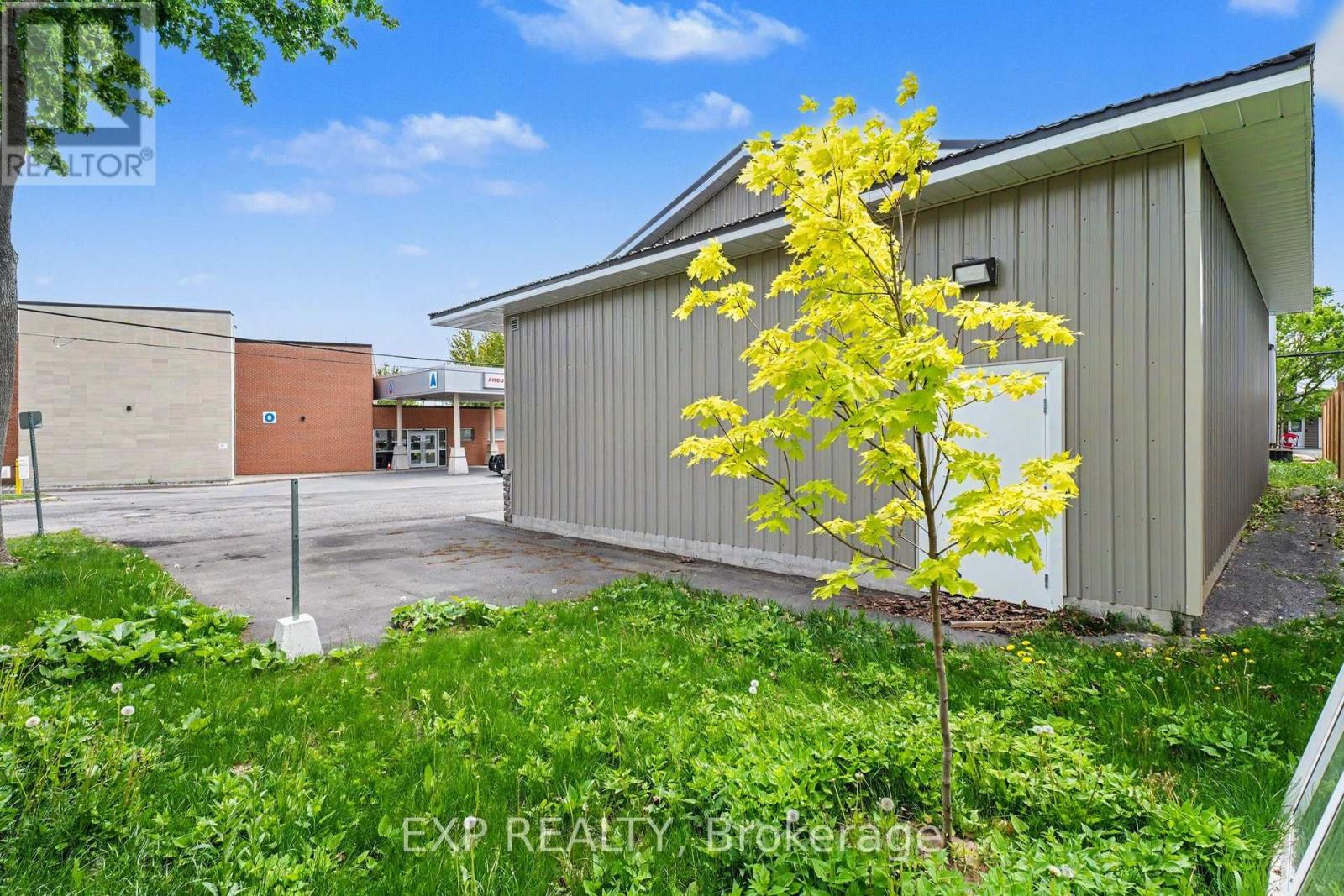 55 Spring Street Property Photo 6