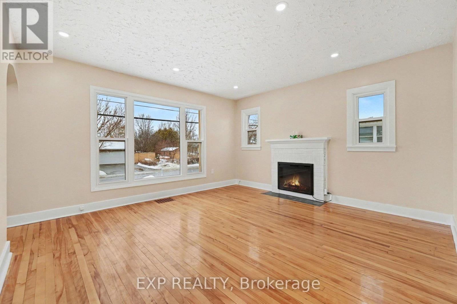 55 Spring Street Property Photo 31