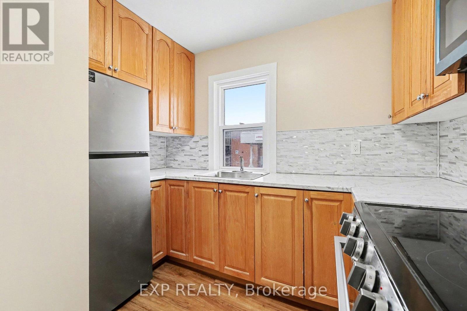 55 Spring Street Property Photo 33