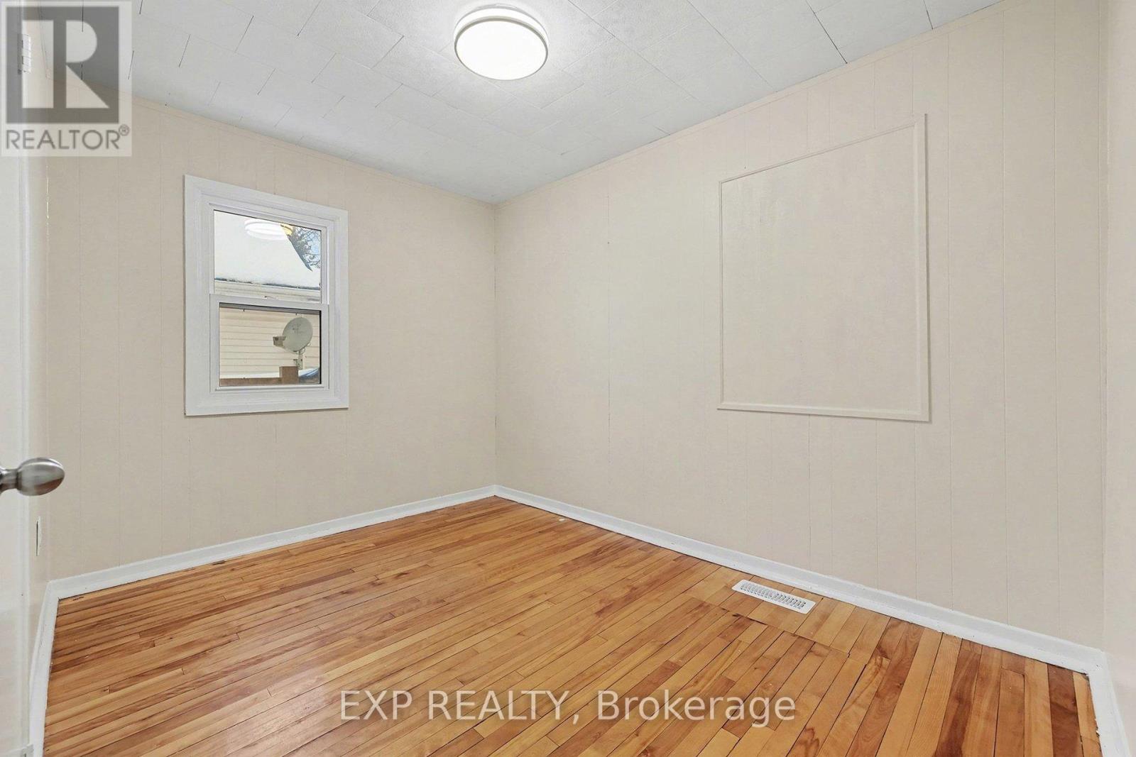 55 Spring Street Property Photo 38
