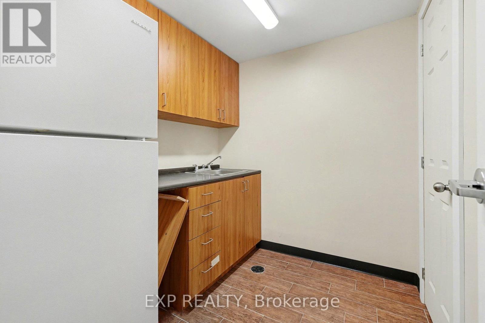 55 Spring Street Property Photo 24