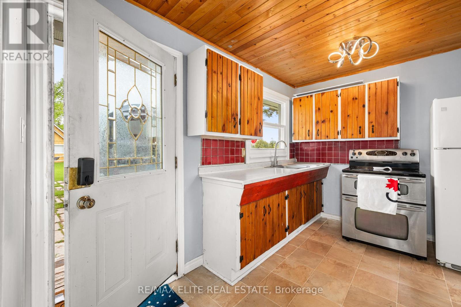 10 Alexander Avenue Property Photo 13