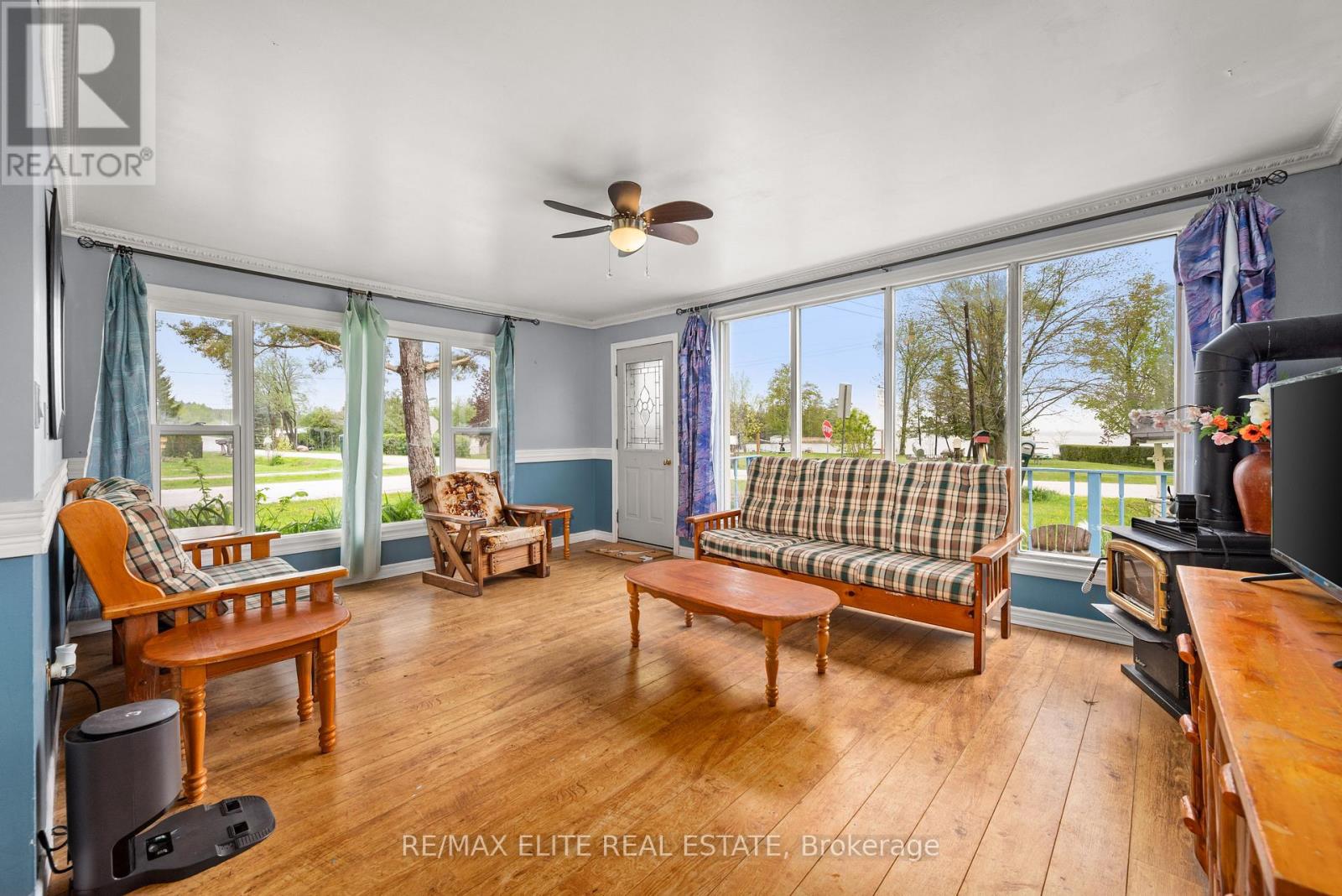 10 Alexander Avenue Property Photo 19