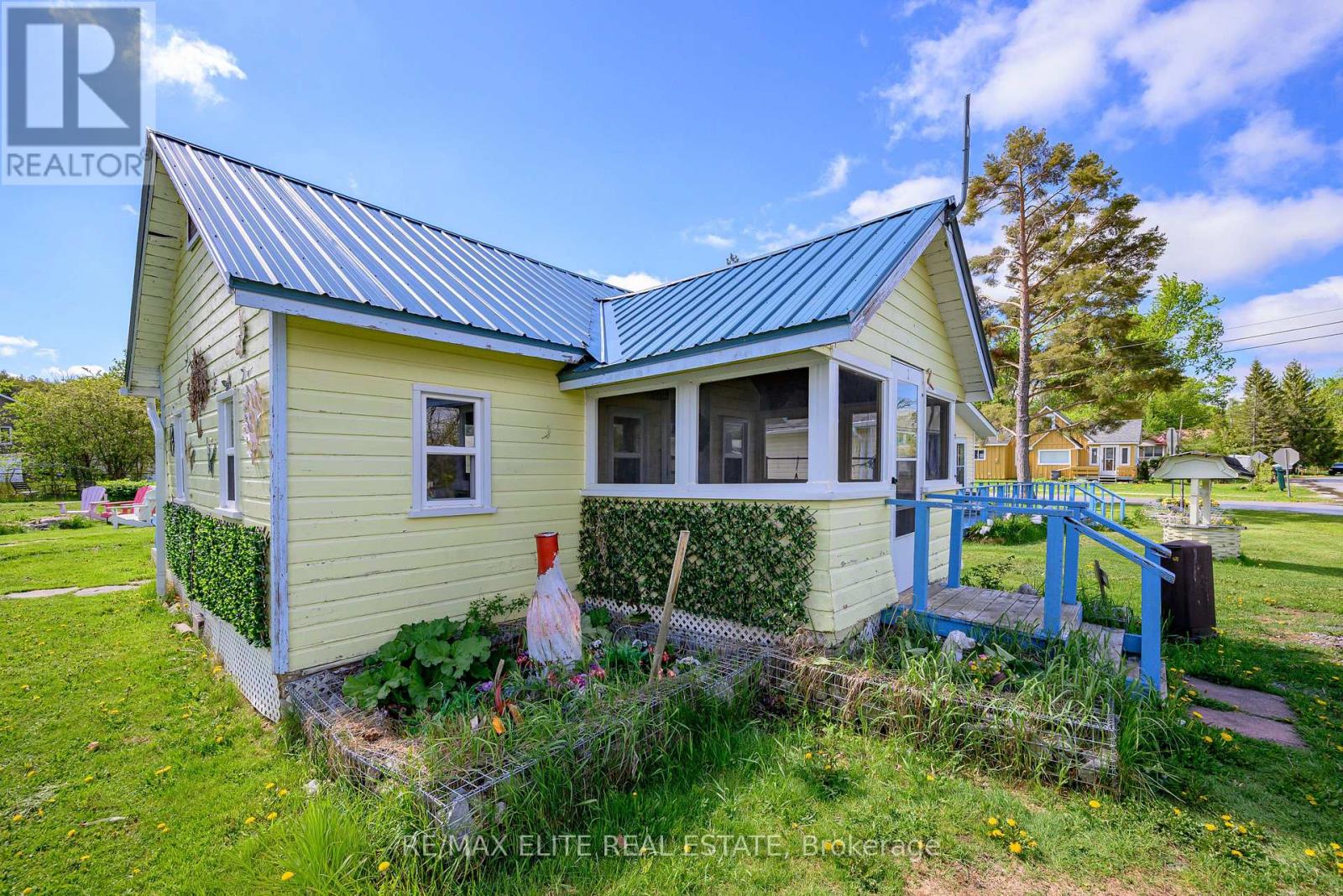 10 Alexander Avenue Property Photo 23