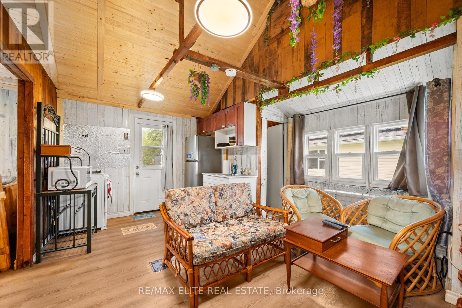 10 Alexander Avenue Property Photo 28