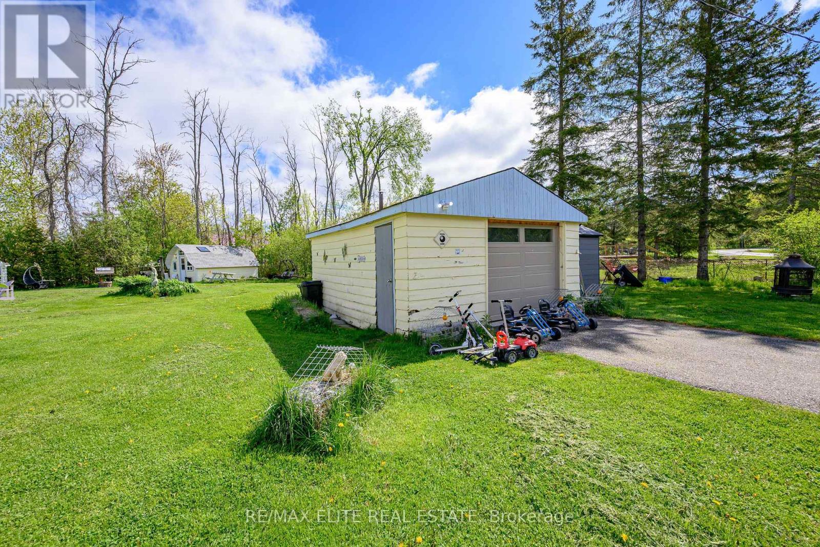 10 Alexander Avenue Property Photo 45