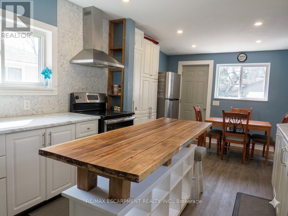 54 Edinburgh Avenue Property Photo 3