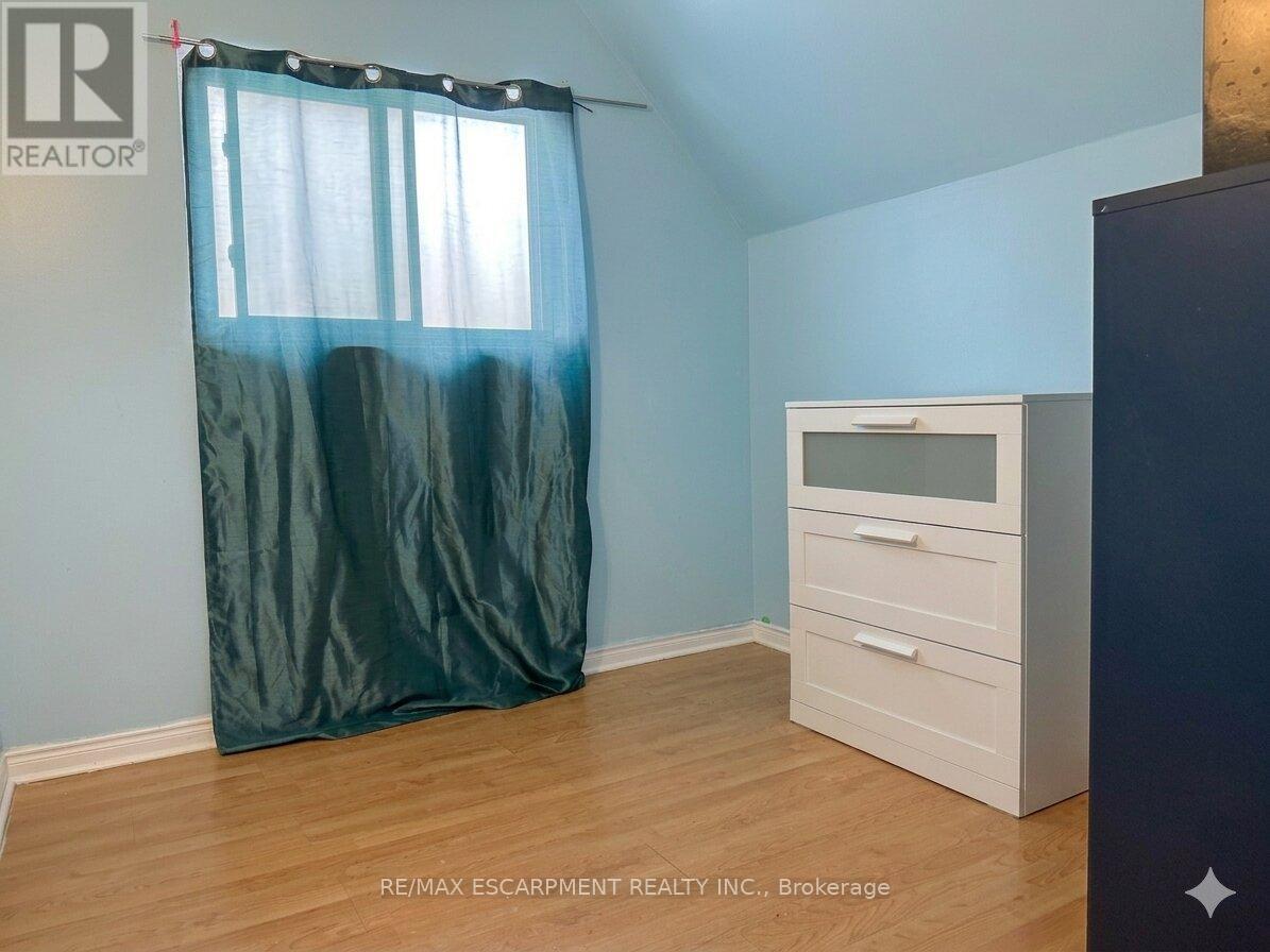 54 Edinburgh Avenue Property Photo 17