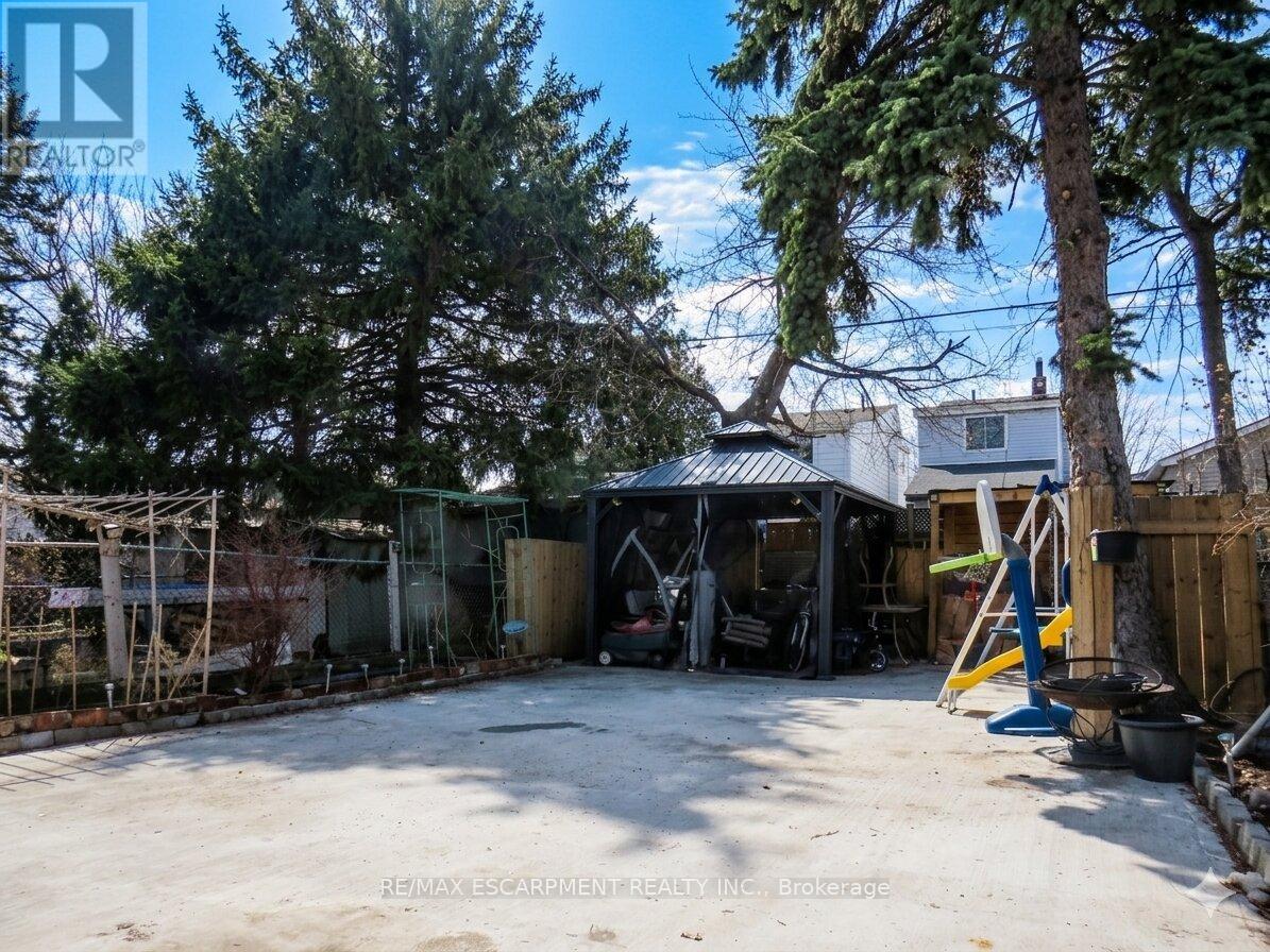 54 Edinburgh Avenue Property Photo 19