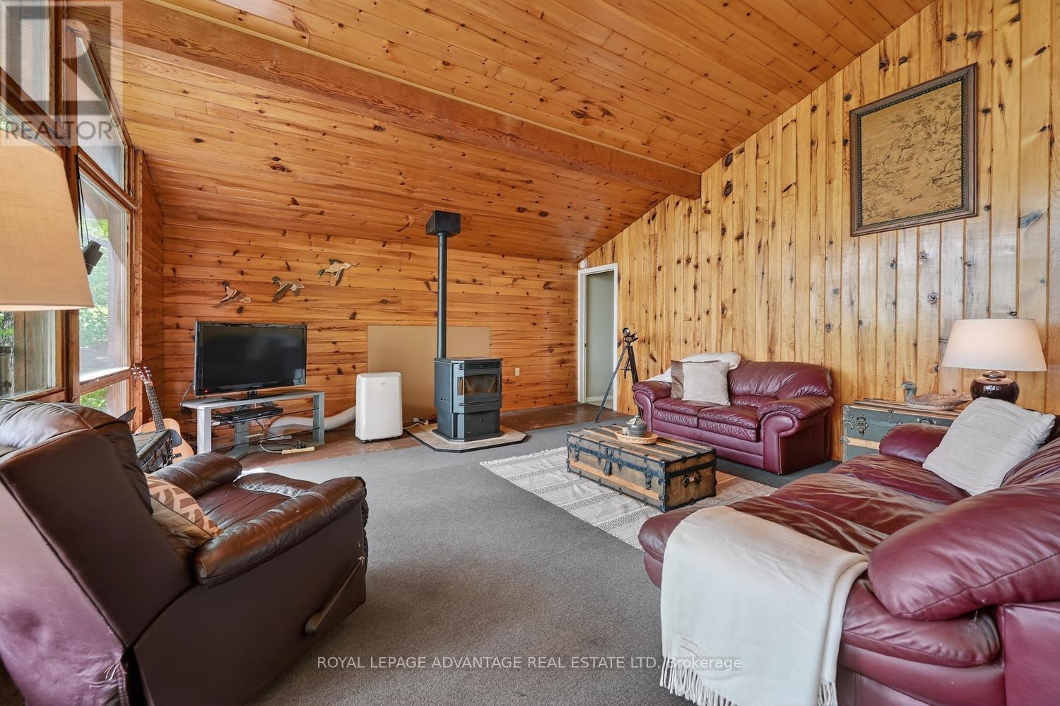 40 O8b Road Property Photo 11