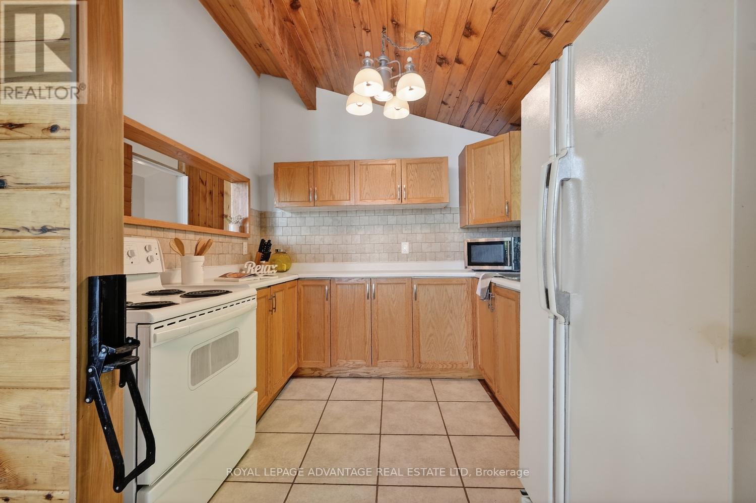40 O8b Road Property Photo 16
