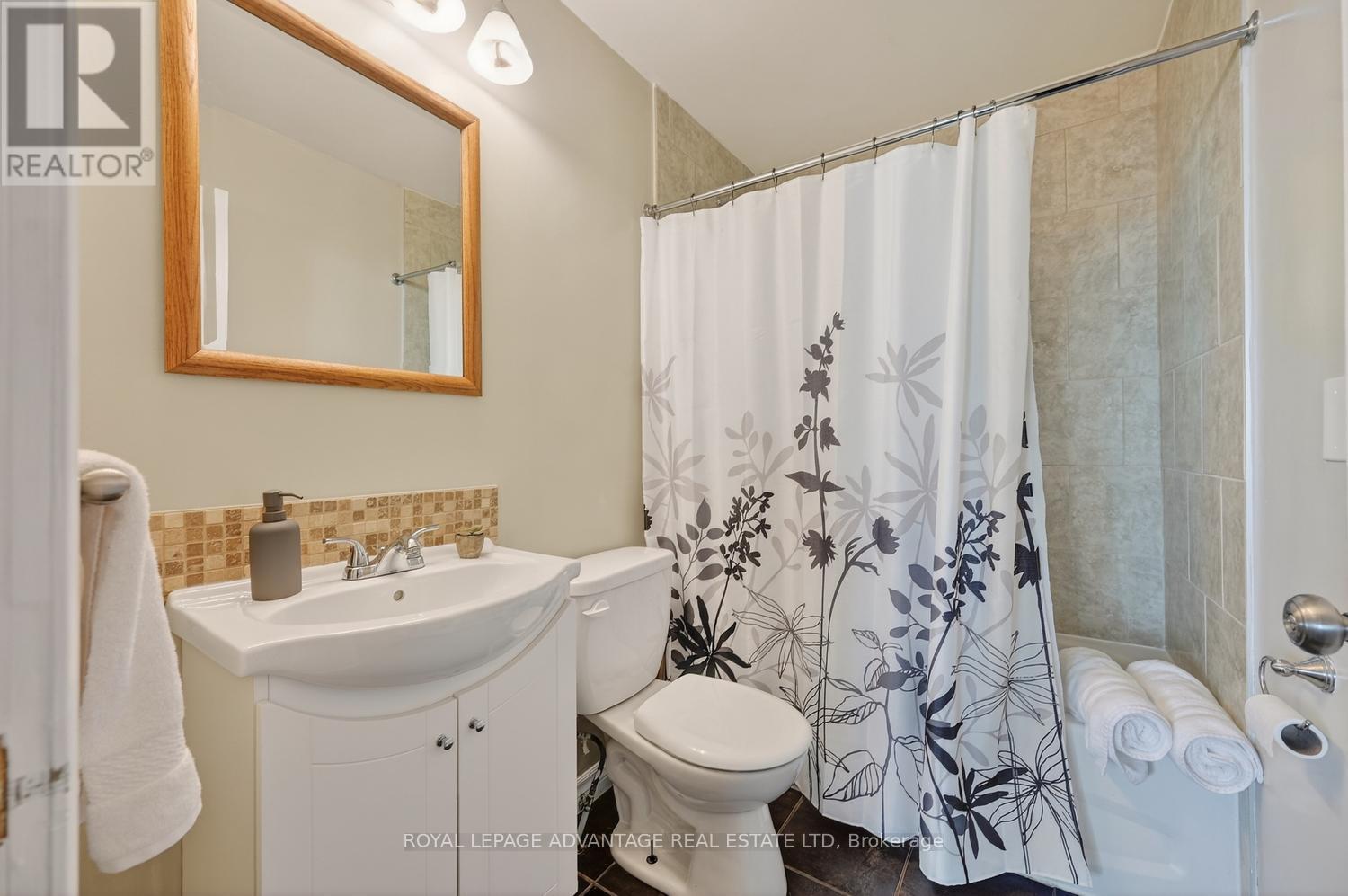 40 O8b Road Property Photo 25