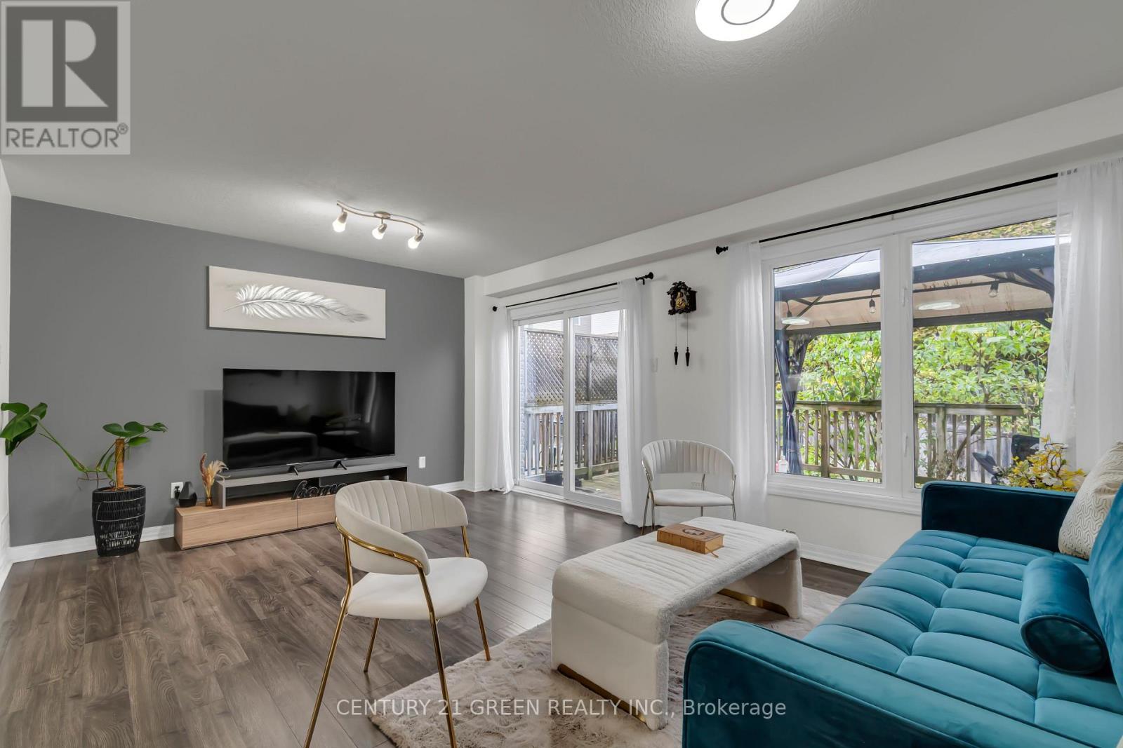 54 Rockcliffe Drive Property Photo 7
