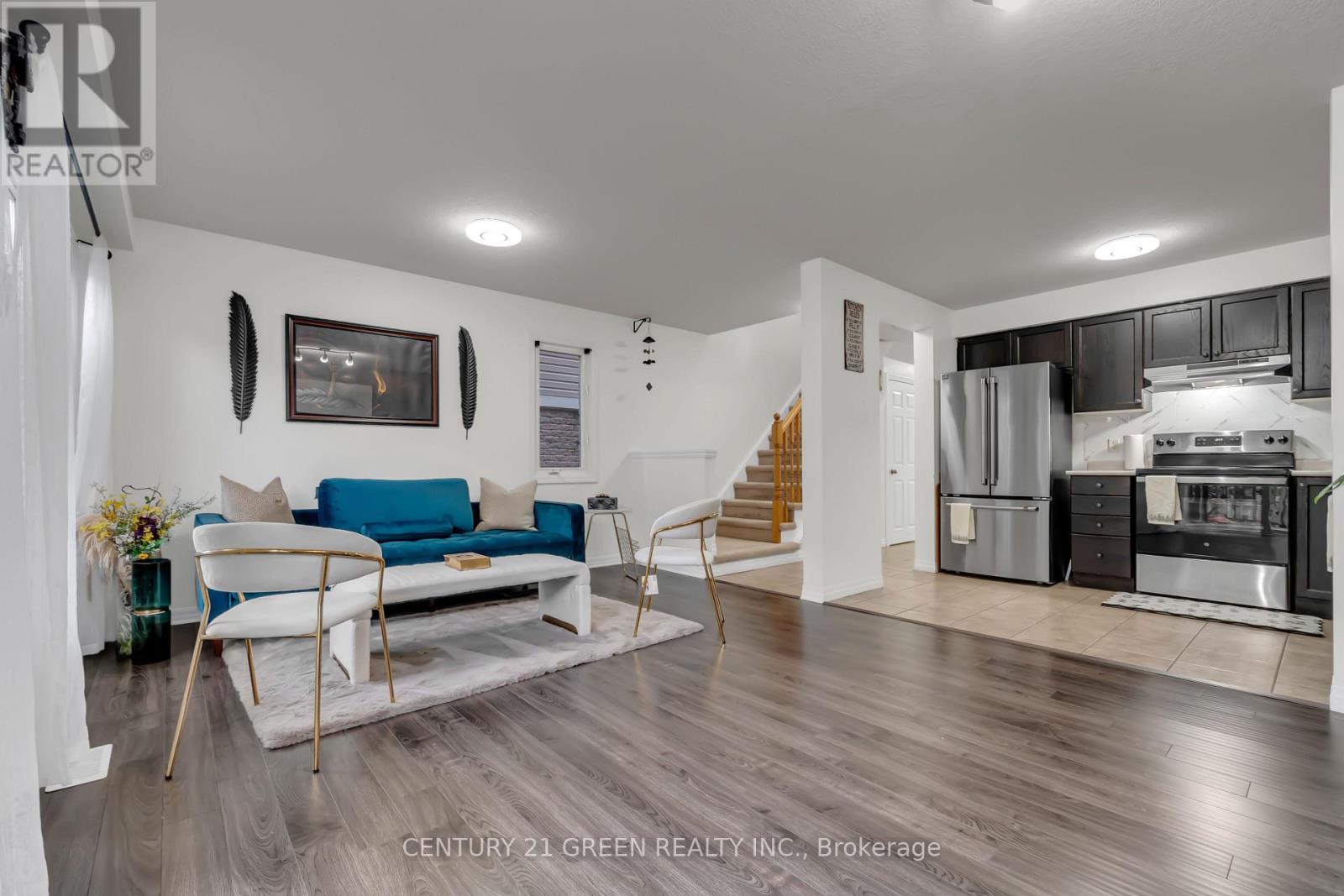 54 Rockcliffe Drive Property Photo 8