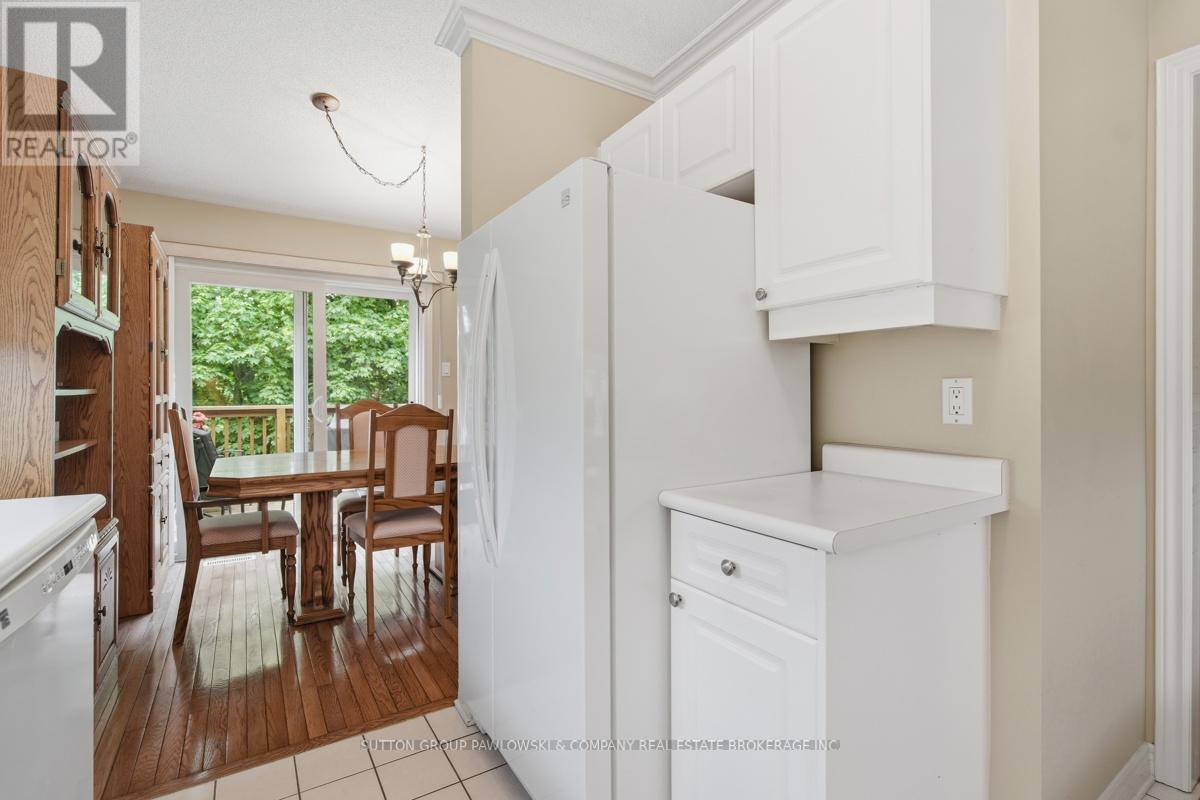 64 - 1241 Hamilton Road Property Photo 13